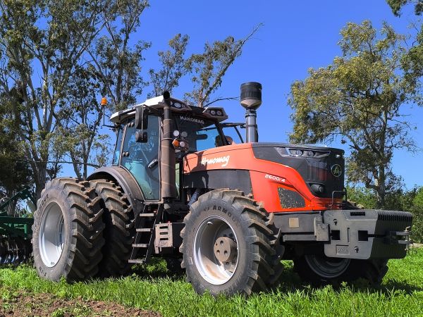 Tractor Stark 2600/4CA